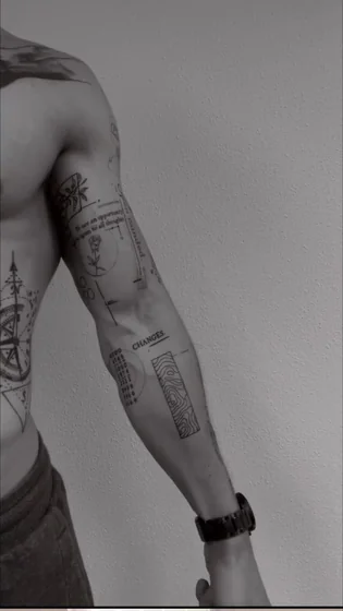 tatuagem fine line braço masculina