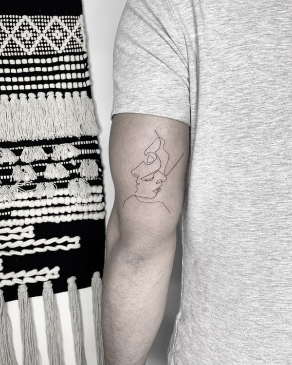tatuagem fine line antebraço masculina