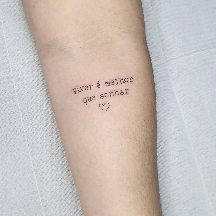 tatuagem com escrita