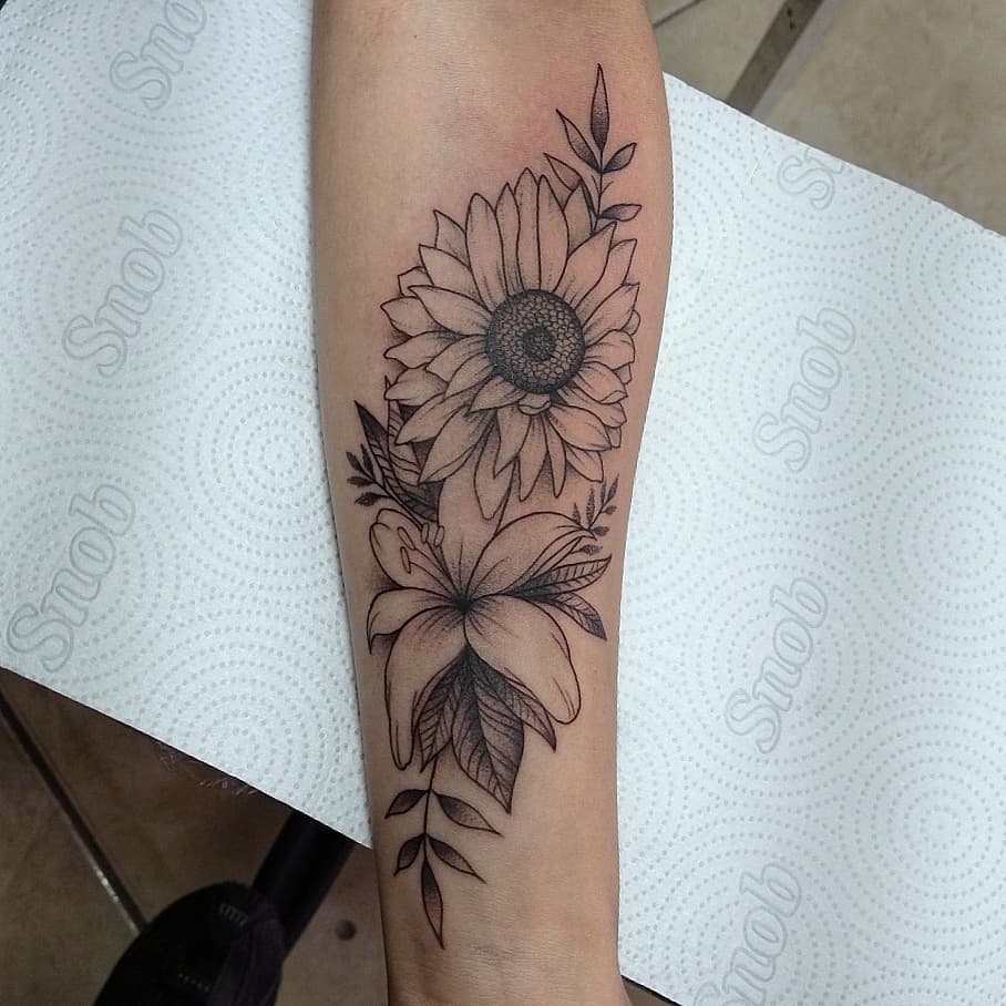 Tatuagem de Girassol Delicada: Ideias e Onde Fazer