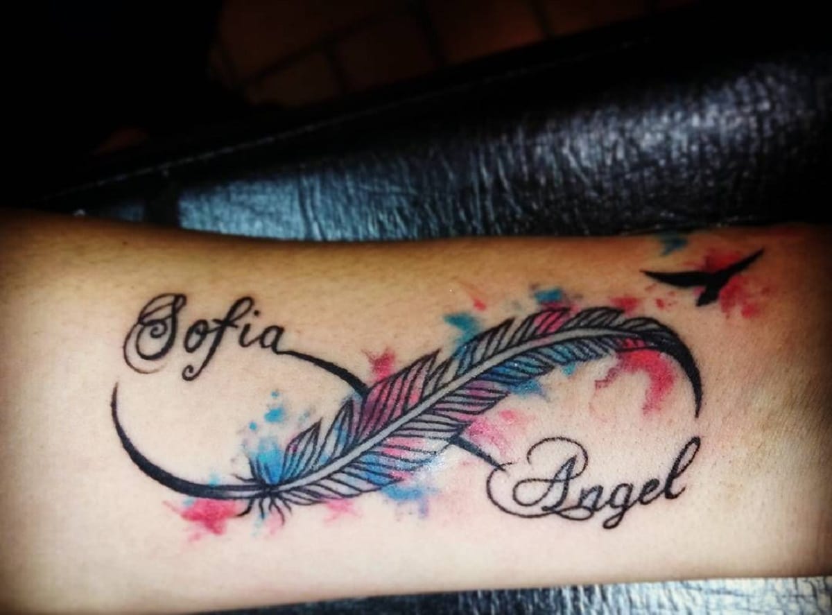 tatuagem infinito braço