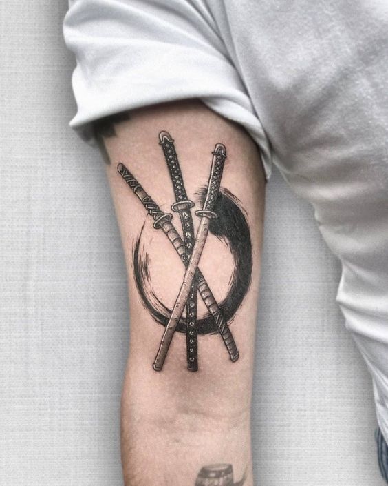 tatuagem espada japonesa