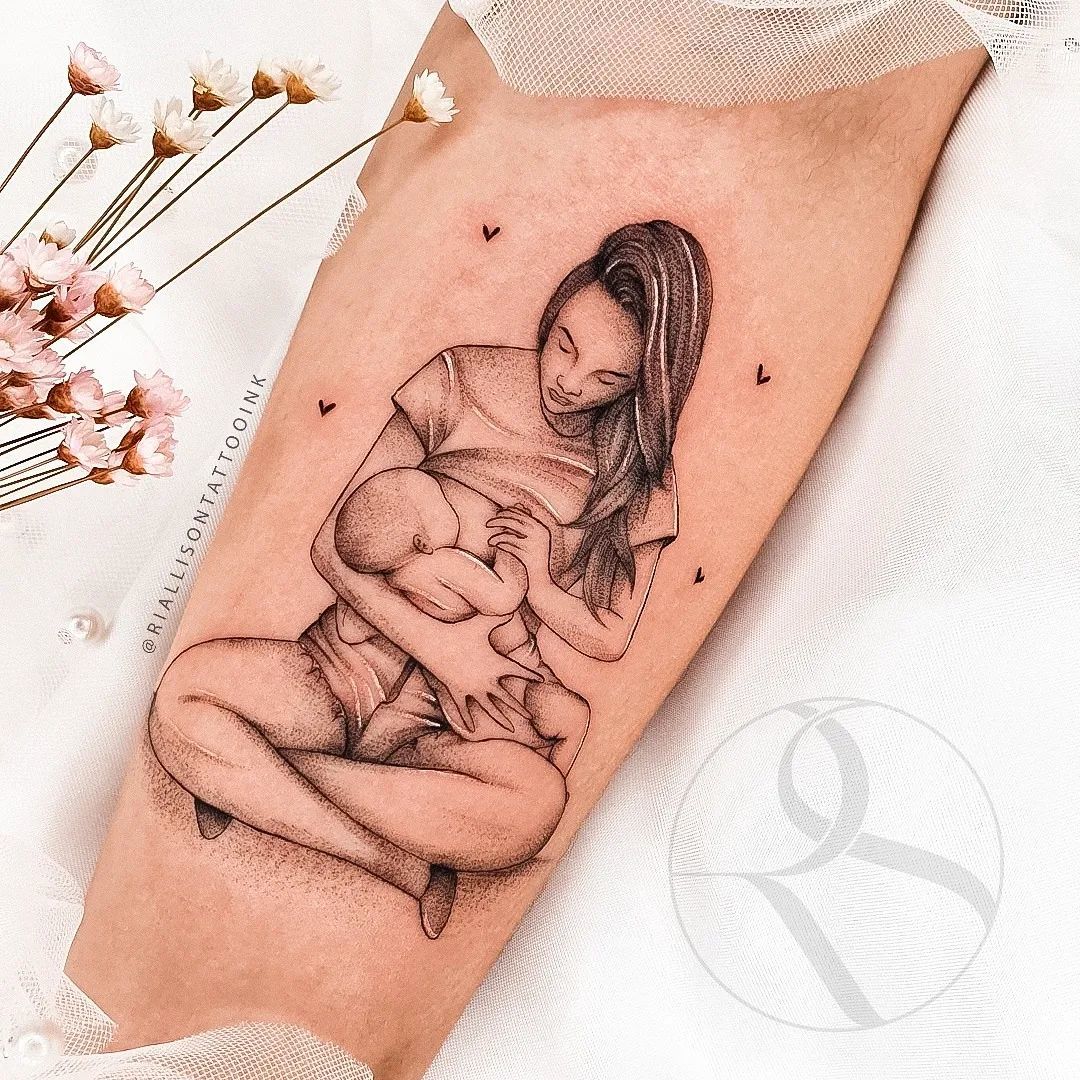 tatuagem mãe e filho traço fino