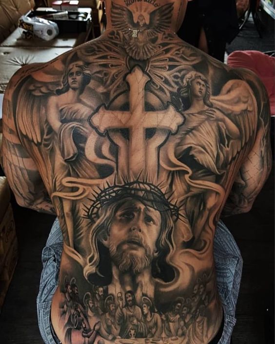 tatuagem costas para mulheres