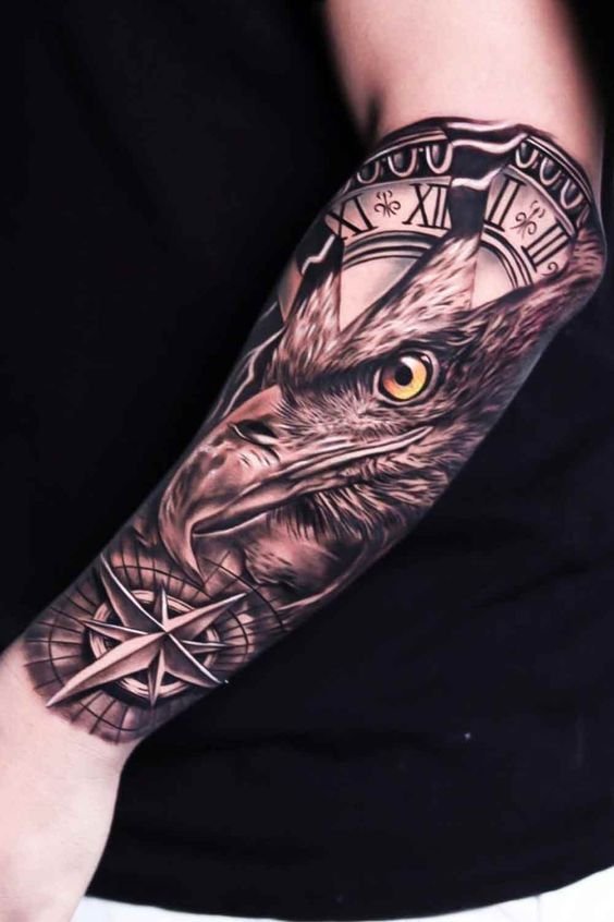 tatuagem polinésia antebraço masculino