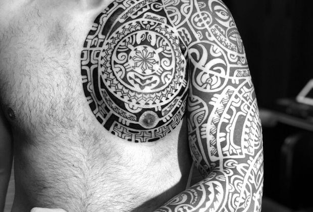 dor tatuagem tríceps