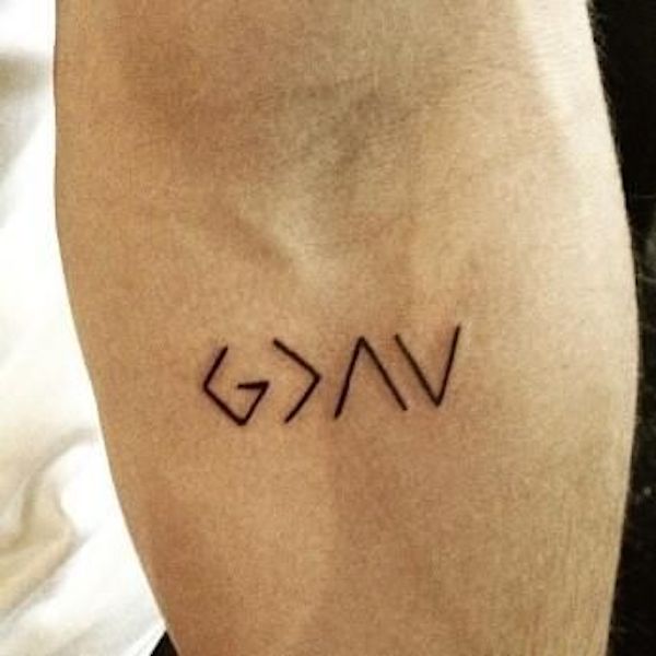 tatuagens geométricas masculinas
