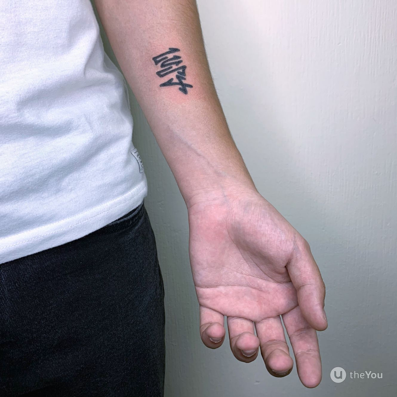 tatuagens de braço pequenas masculinas