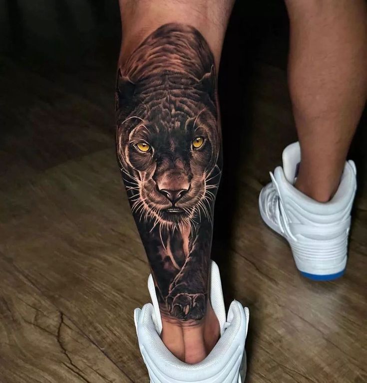 tatuagem perna masculina