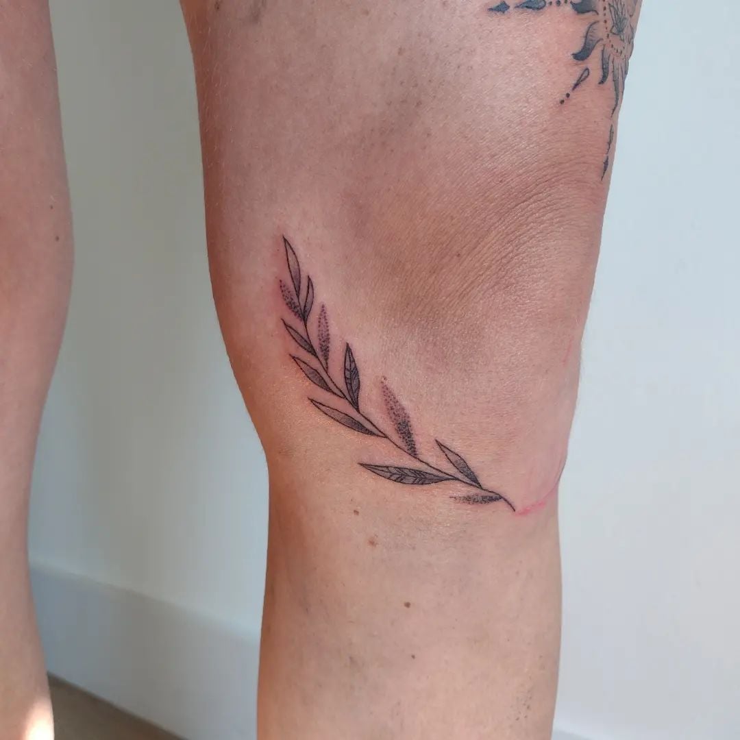 tatuagem na panturrilha masculina