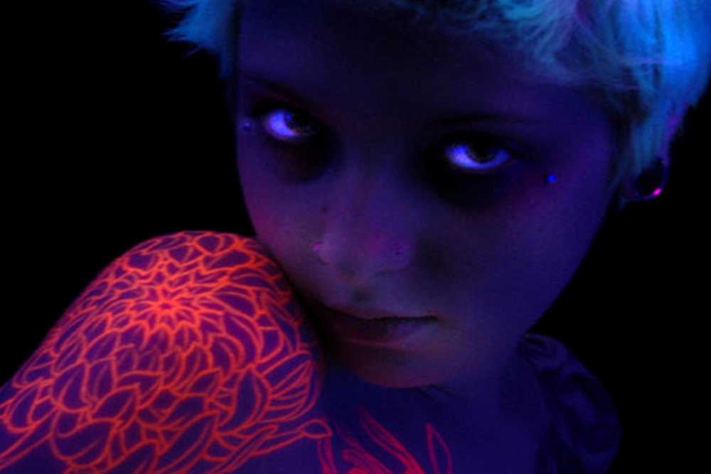 tatuagem fluorescente