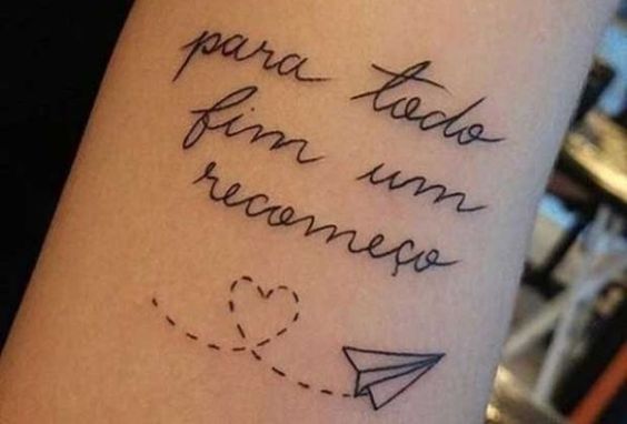 símbolos de renascimento tatuagem