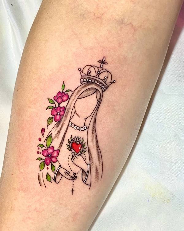 tatuagem religiosa feminina