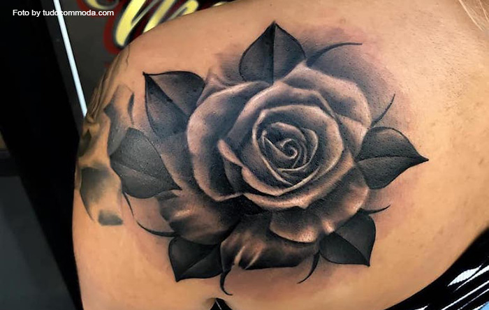 Onde Fazer sua Tatuagem de Rosa: Melhores Locais no Corpo e Inspirações