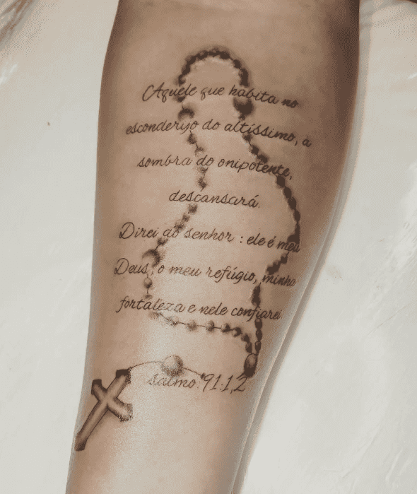 tatuagem salmo 91 feminina