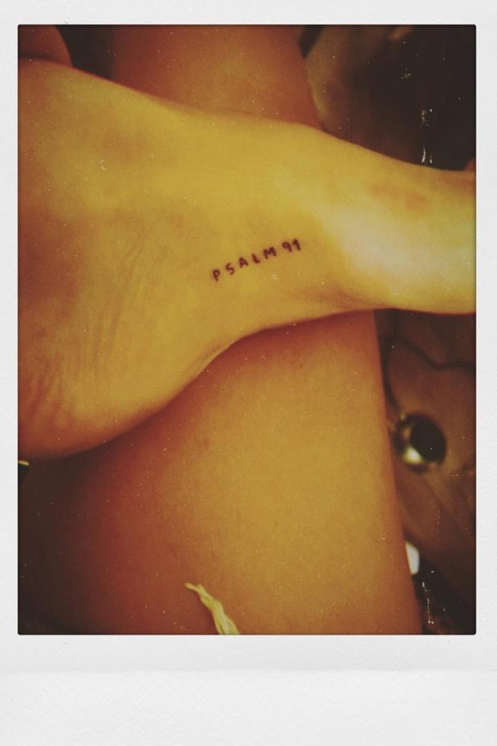 tatuagem salmo 91 masculina
