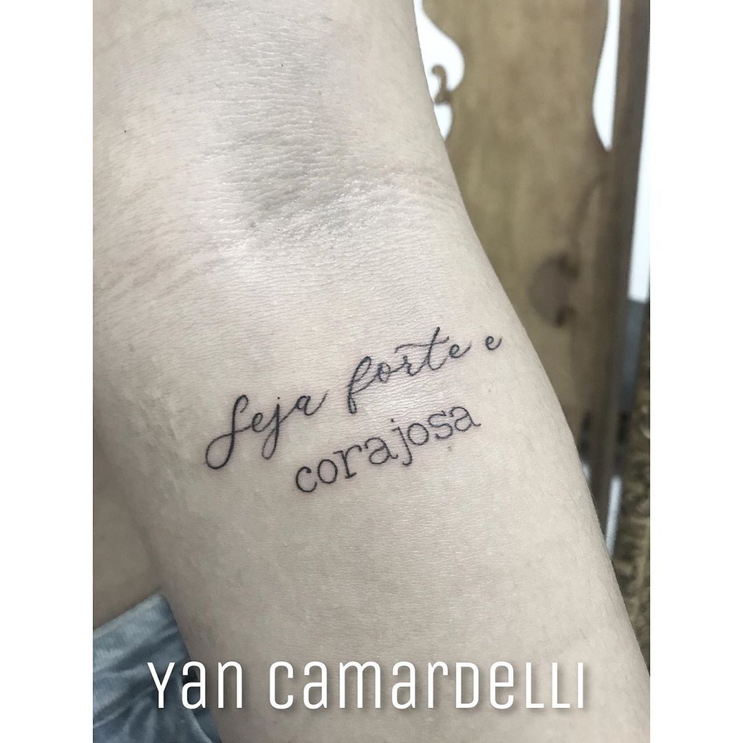 ideias tatuagem seja forte e corajosa