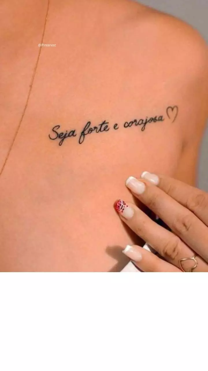 tatuagem leoa e frase força