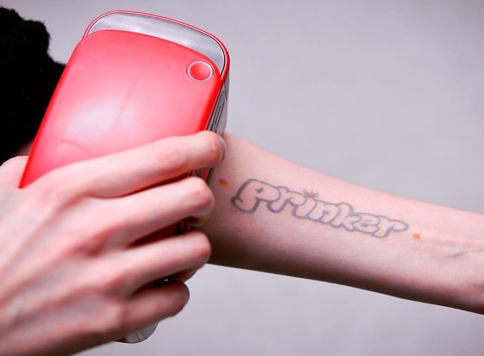 Aplicação e Remoção); Tatuagem Temporária Personalizada: Onde Fazer e Quanto Custa para Seu Evento; Tatuagem Semi-Permanente: A Opção que Dura Mais - Marcas e Dicas; Como Fazer Sua Tatuagem Temporária Durar Mais: Segredos e Cuidados Essenciais; Tatuagens Temporárias para o Carnaval: Ideias e Onde Comprar