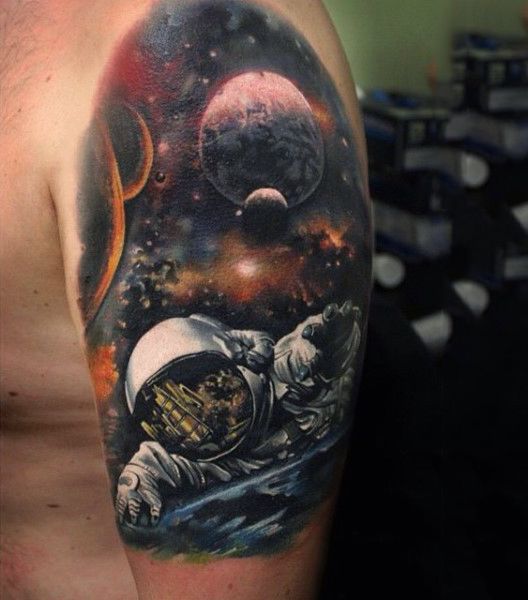 ideias tatuagem cósmica