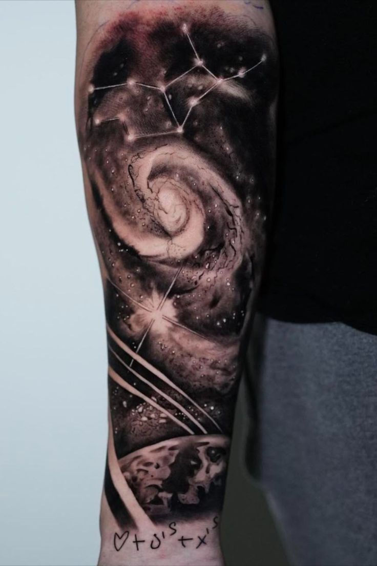 tatuagem aquarela universo