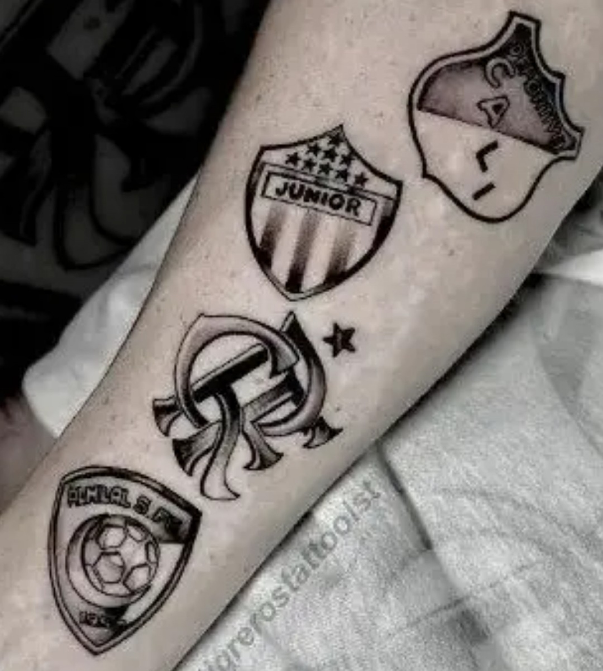 urubu flamengo panturrilha tattoo