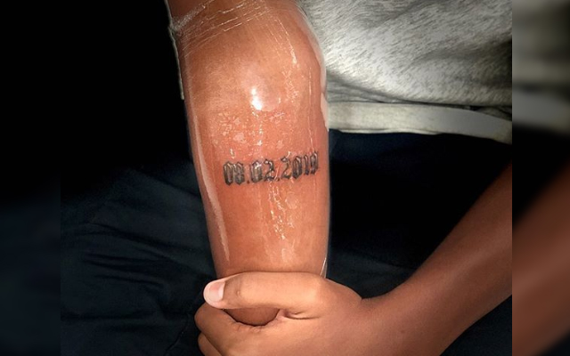 tatuagem urubu flamengo preto e cinza