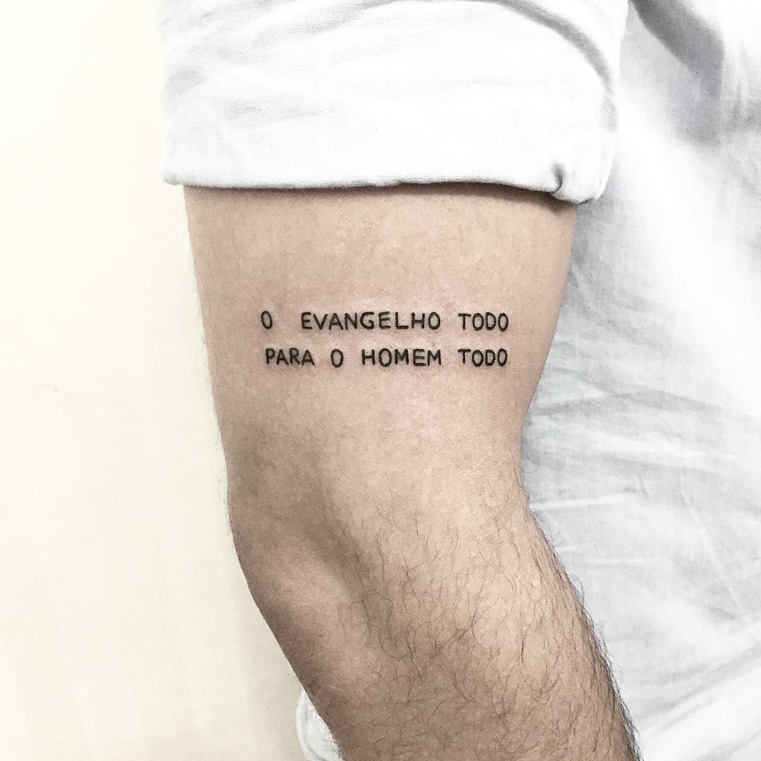 tatuagem fé cristã minimalista