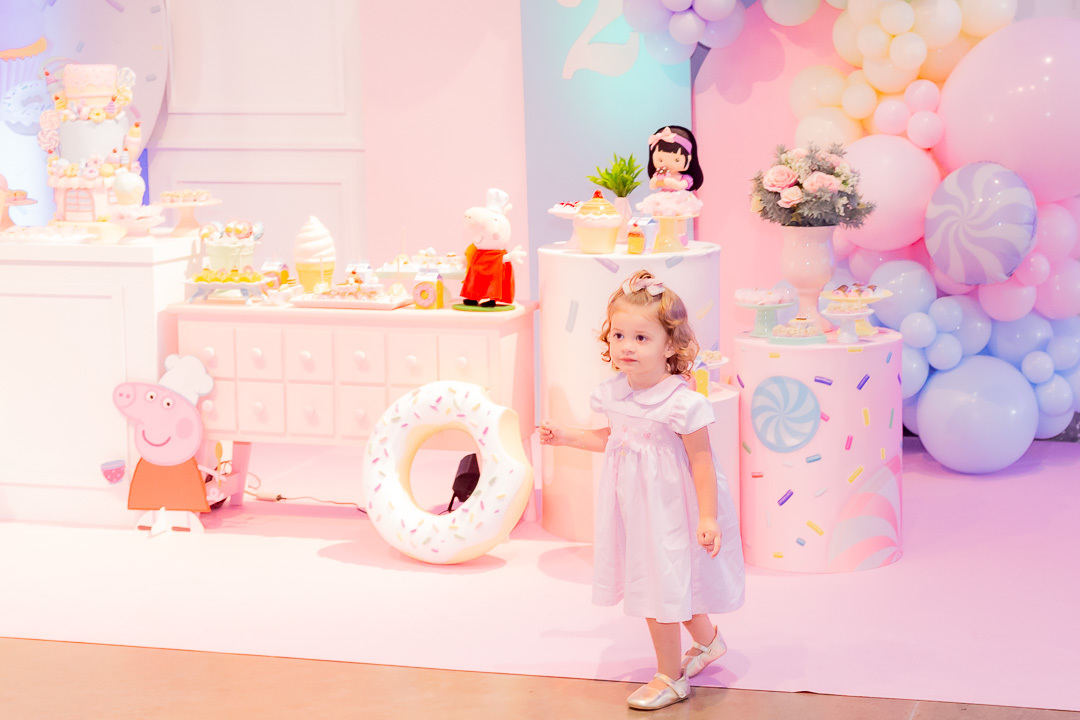 DIY: Decoração de Festa Afetiva com Brinquedos da Criança