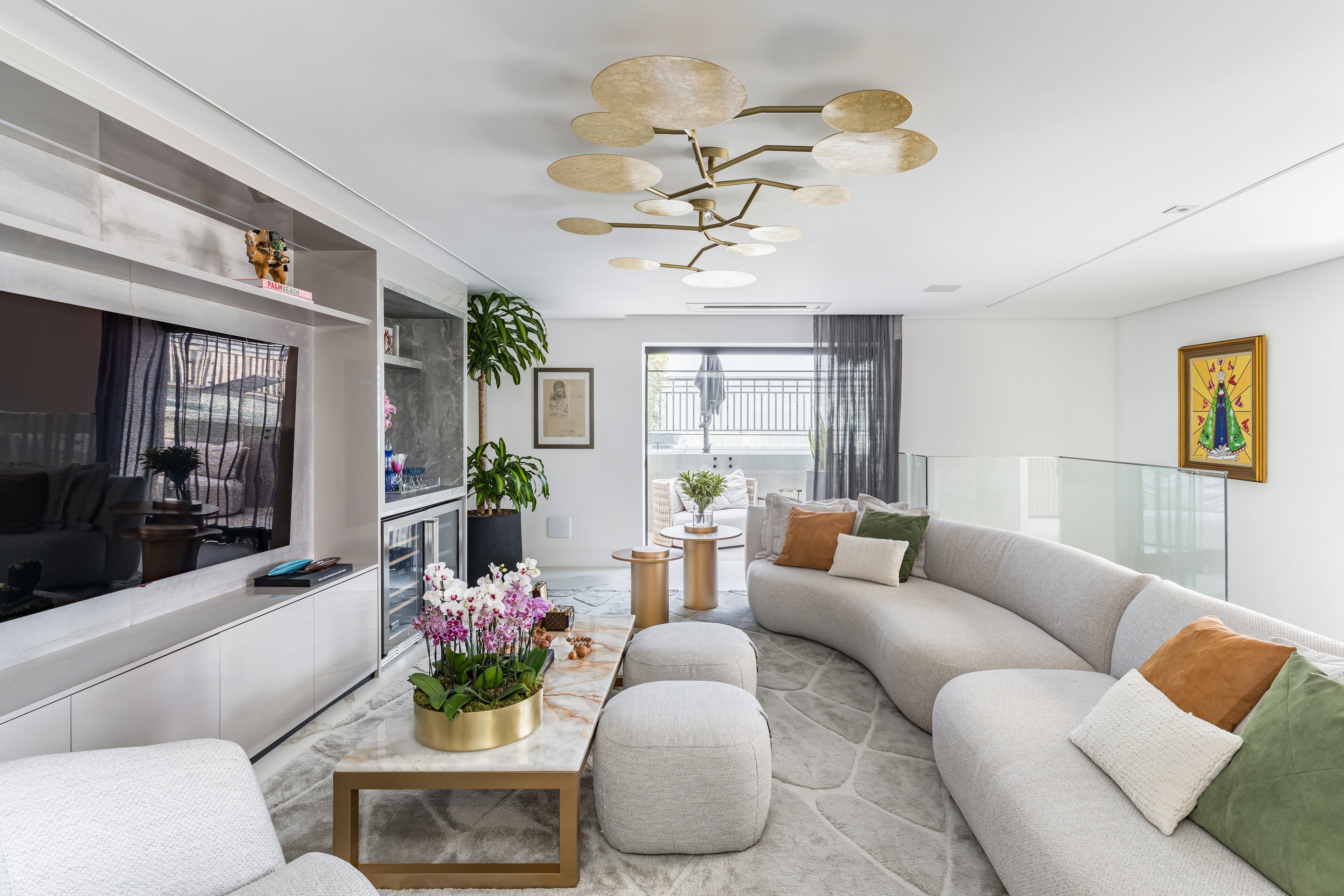 mobiliário curvo ou reto qual escolher 2026