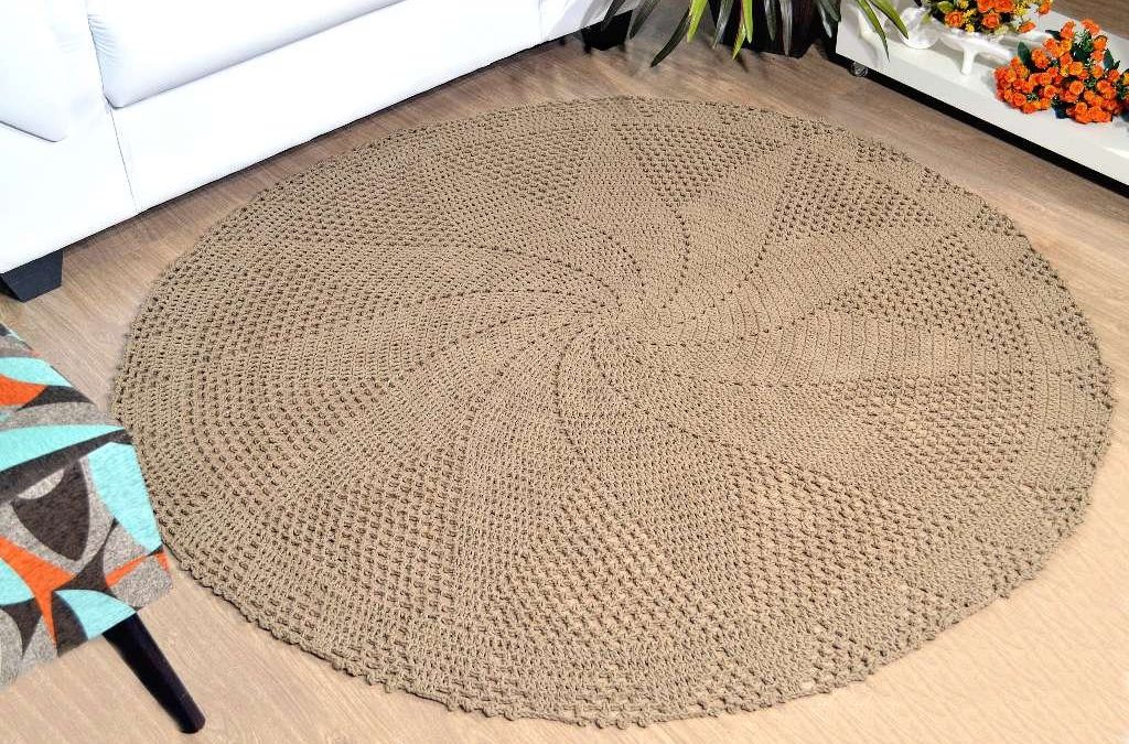 como combinar tapete organico com sofa cinza