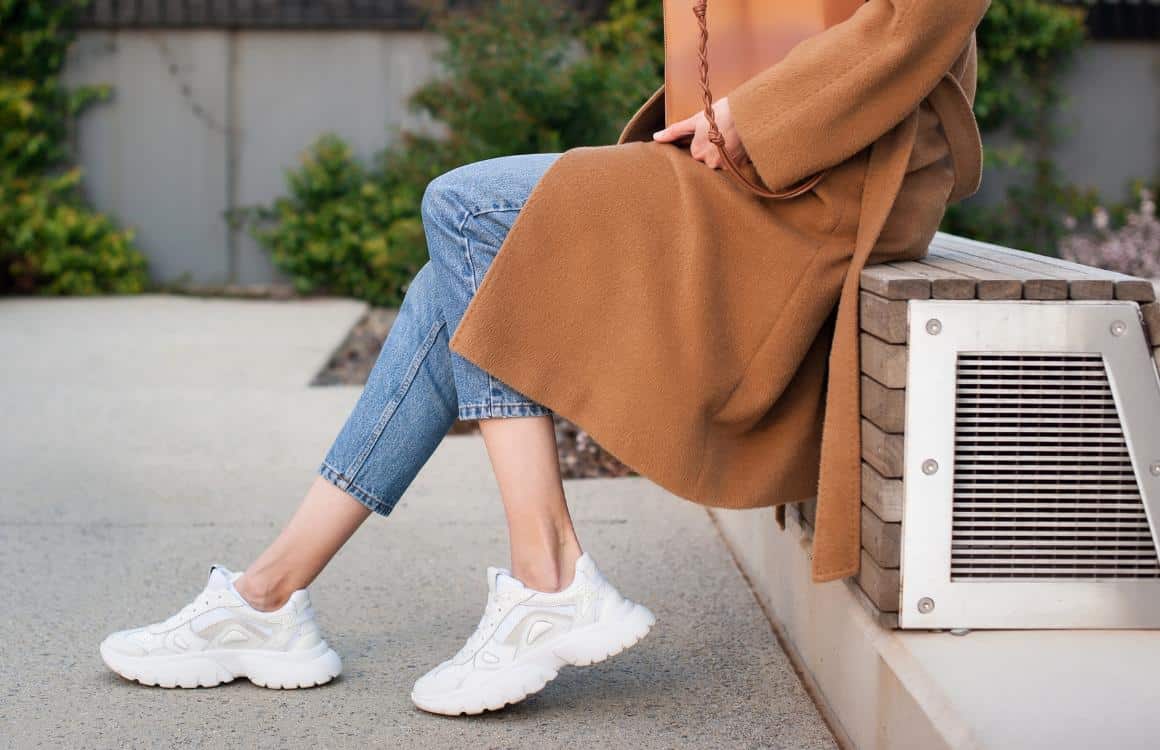 5 ideias de títulos:
1. Tênis Plataforma: O Guia Completo para Escolher o Seu
2. Converse Chuck Taylor Lift: Estilo e Conforto em Cada Passo
3. Nike Court Legacy Lift: Um Clássico Reinventado com Plataforma
4. Como Usar Tênis Plataforma: Dicas de Looks para Todas as Ocasiões
5. Adidas Grand Court Platform: O Tênis Perfeito para o Dia a Dia