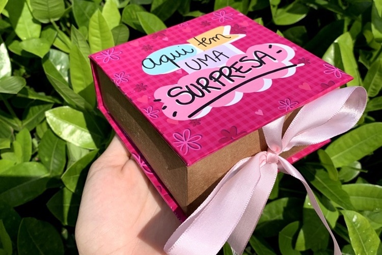 5 ideias de títulos:
1. A Essência da Amizade: Mais que um sentimento