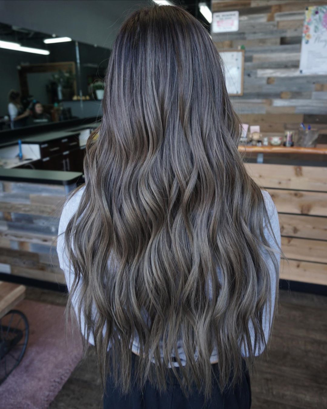 castanho claro dourado versus acinzentado cachos