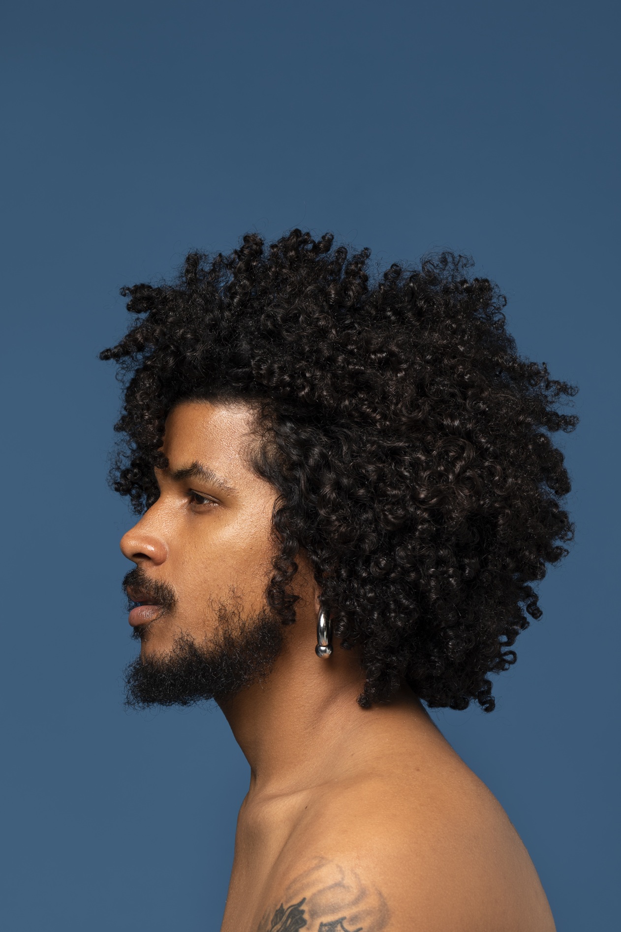 tipos de cabelos cacheados masculinos