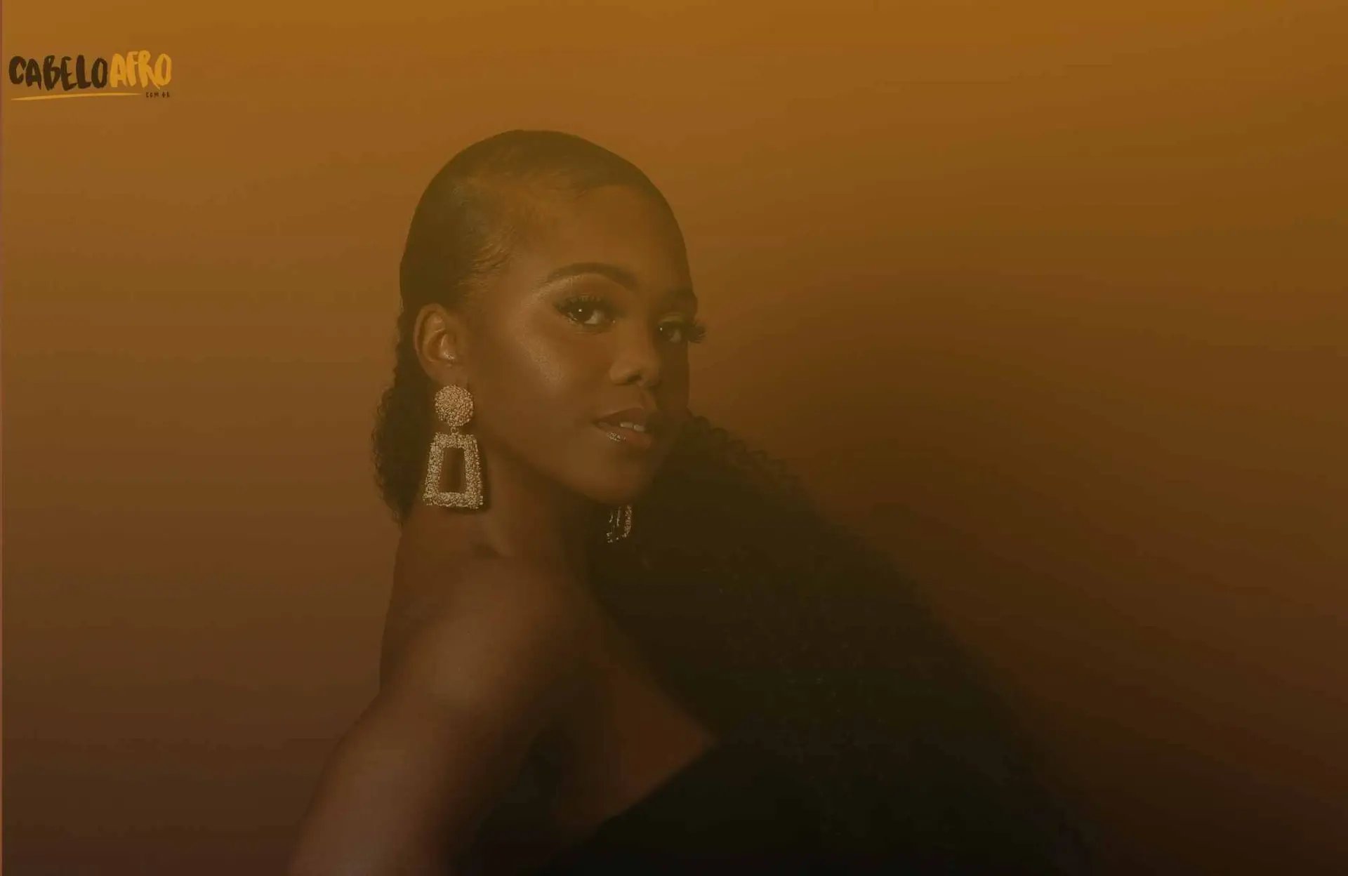 5 ideias de títulos:
1. Guia Completo: Como Identificar o Subtom da Sua Pele Negra
2. Pele Negra: Desvendando os Fototipos e Cuidados Essenciais
3. Skincare para Pele Negra Oleosa: Dicas e Produtos Recomendados
4. Foliculite e Queloides na Pele Negra: Causas e Tratamentos Eficazes
5. A Importância do Protetor Solar para Prevenir Hiperpigmentação na Pele Negra