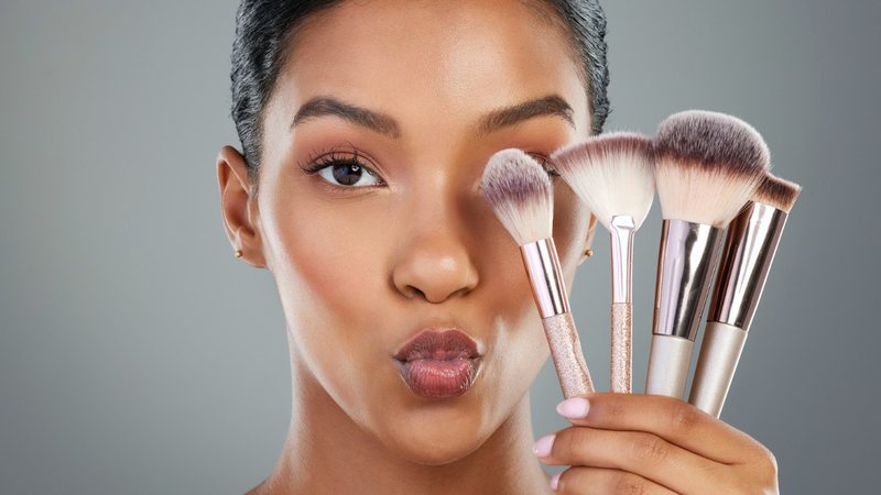 tipos de pinceis de maquiagem