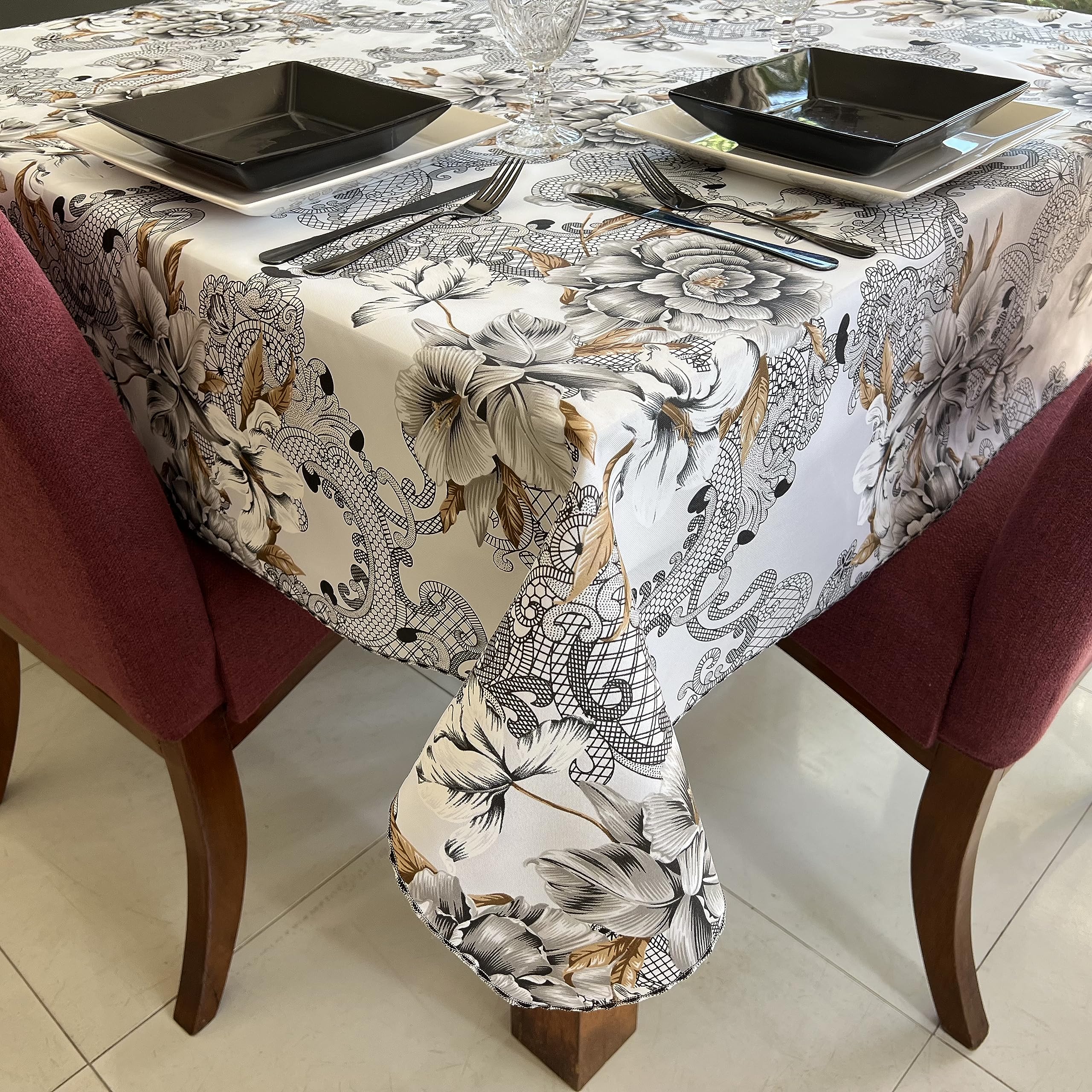 Toalha de Mesa Oxford: Durabilidade, Estilo e Preço Justo