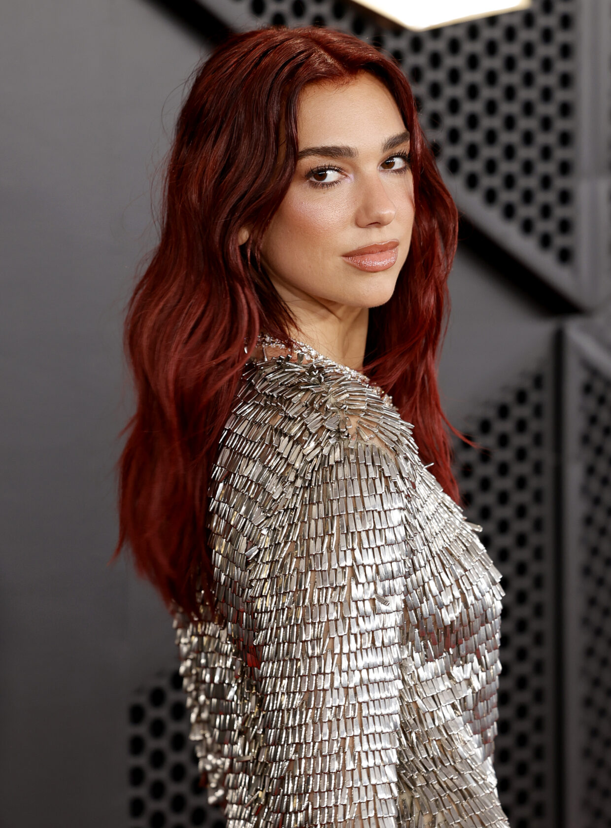 1. Como Identificar Seu Subtom de Pele para Escolher o Ruivo Perfeito
2. 5 Erros Comuns na Manutenção do Cabelo Ruivo e Como Evitá-los
3. Transição Suave: Do Castanho ao Ruivo Sem Danificar os Fios
4. Ruivo Acobreado vs. Ruivo Vinho: Qual Combina Mais com Você?
5. Ferramentas Digitais que Ajudam a Visualizar sua Nova Cor de Cabelo