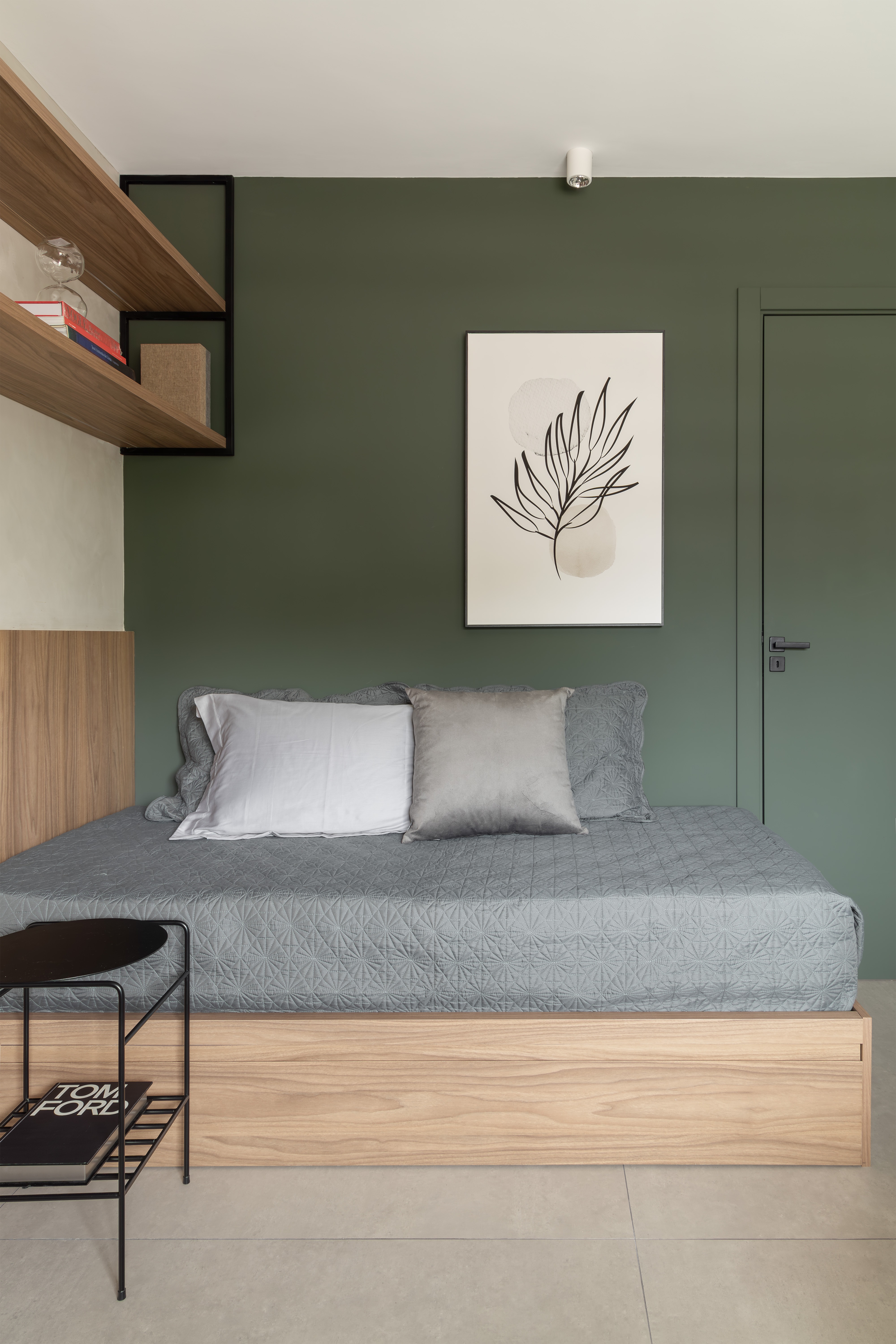 verde oliva escuro