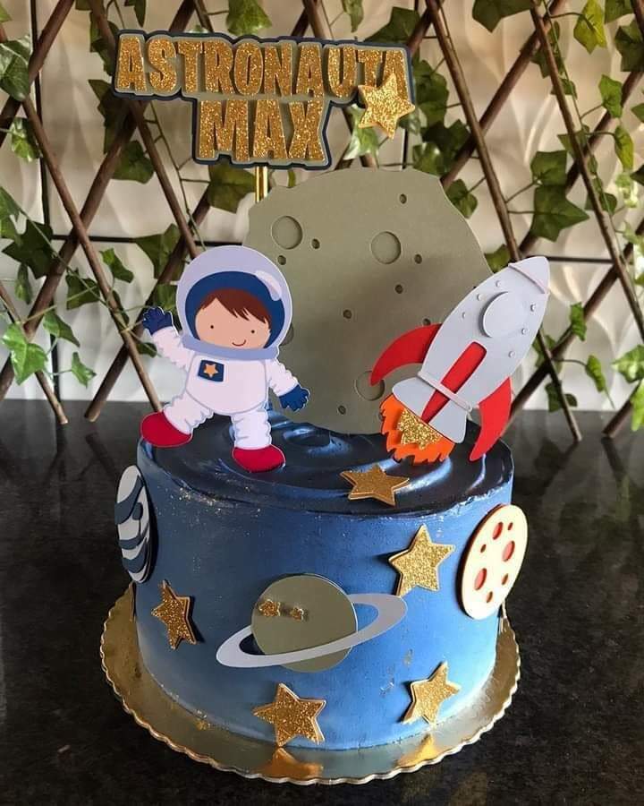 topo de bolo astronauta para imprimir grátis