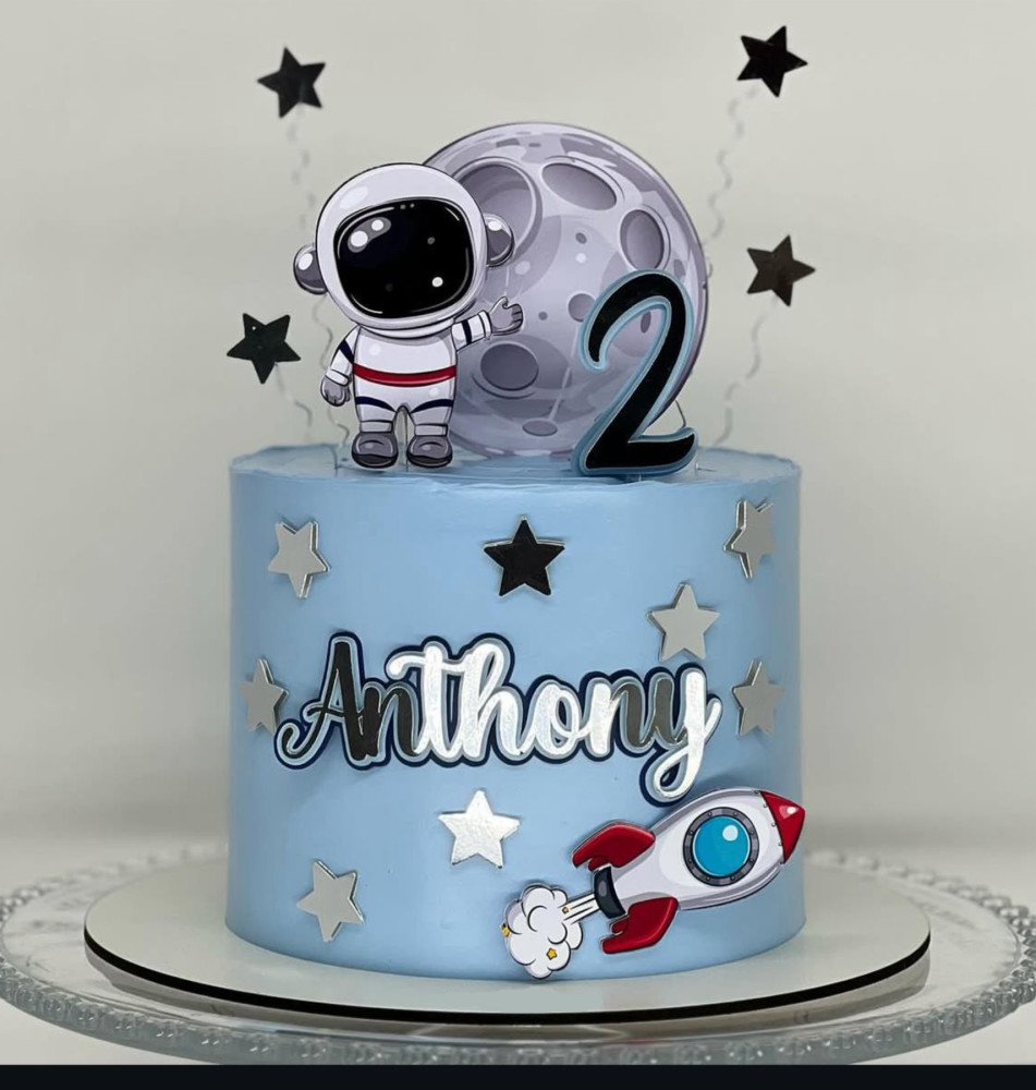 topo de bolo astronauta menina