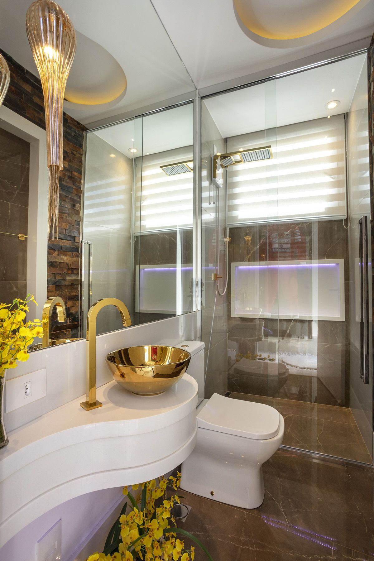 problemas comuns torneira dourada banheiro