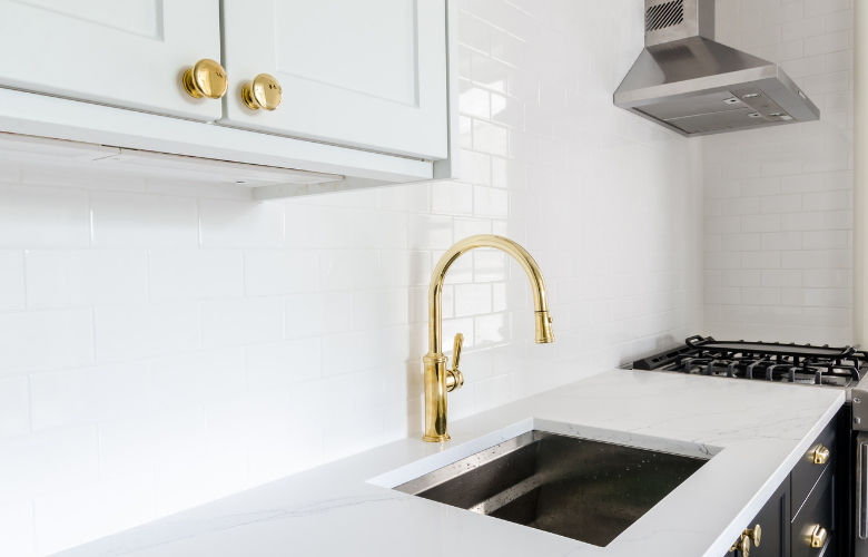 torneira dourada monocomando vs duplo comando