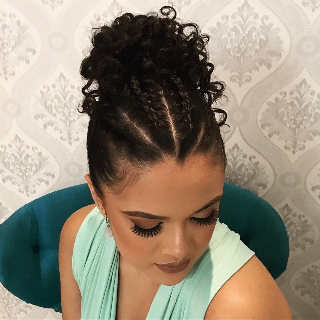 trança cabelo curto cacheado
