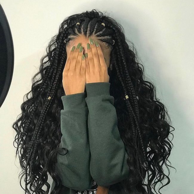 5 ideias de títulos:
1. Guia Completo: Os Melhores Estilos de Tranças para Cabelos Cacheados
2. Transforme Seus Cachos: Tutoriais Passo a Passo de Tranças Incríveis
3. Tranças Protetoras e Estilosas: A Solução Perfeita para Cabelos Cacheados
4. Dicas de Ouro: Como Fazer e Manter Tranças Deslumbrantes em Cabelos Cacheados
5. Inspire-se: Galeria de Fotos com os Penteados de Trança Mais Populares para Cabelos Cacheados