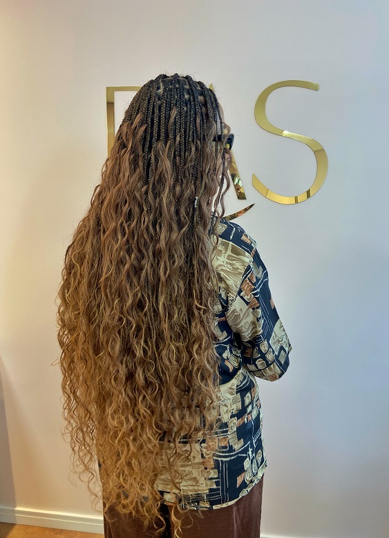 penteados com trança para cabelo cacheado