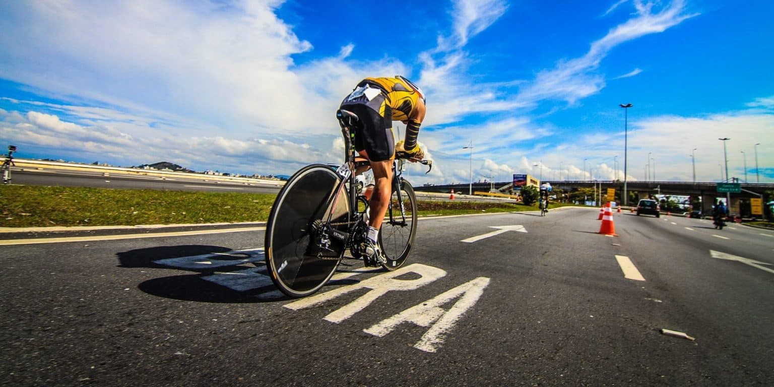 Guia Completo para Iniciantes no Triatlo: Do Sprint ao Olímpico