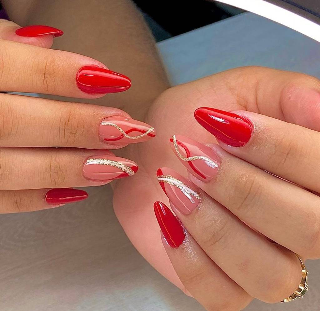 inspiração unhas vermelhas com detalhes