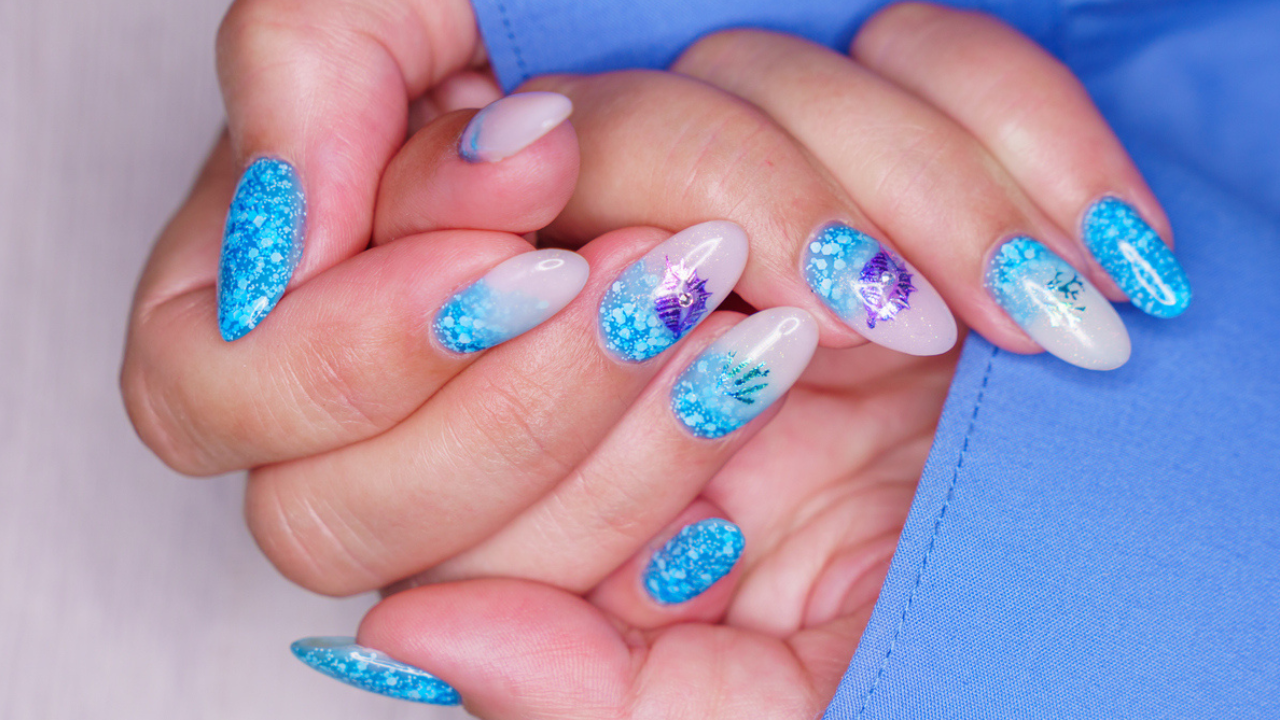 unha decorada azul